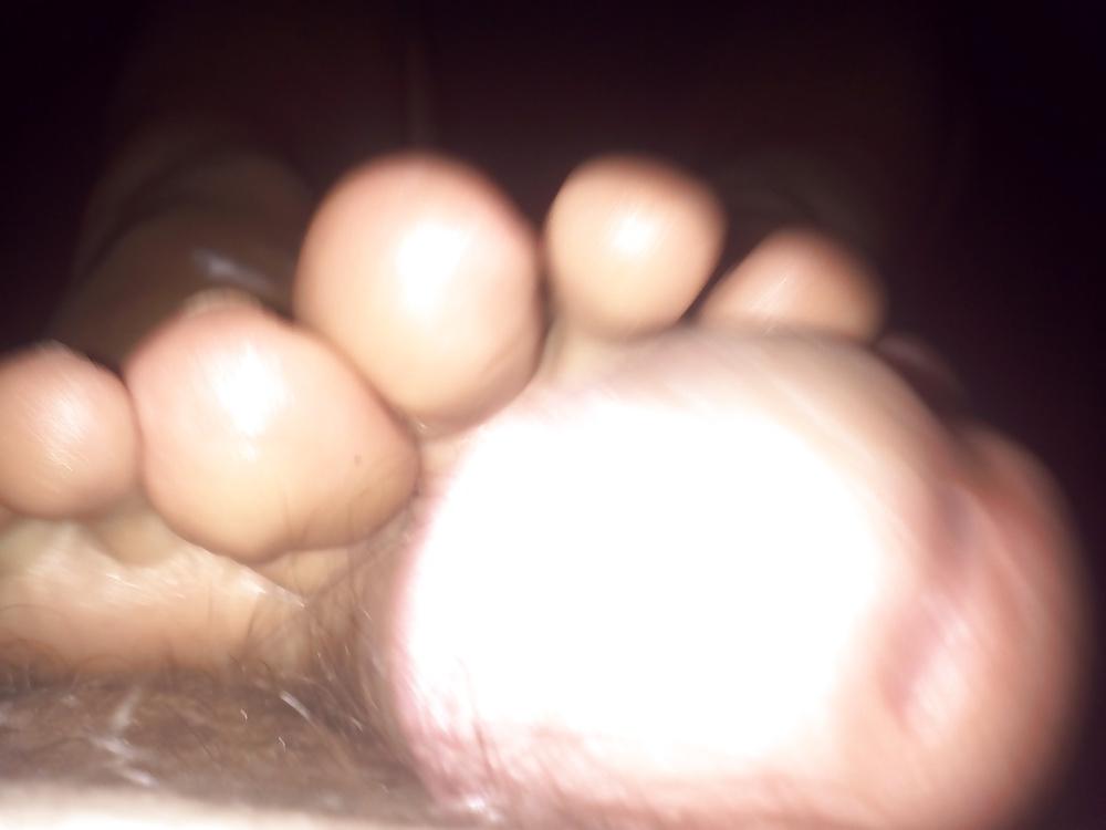 8P Cock on her sexy feet