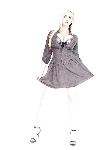 16P Busty Russian Woman 101