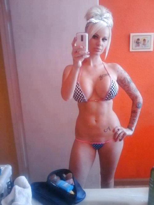 25P Selfshot hotties no 66