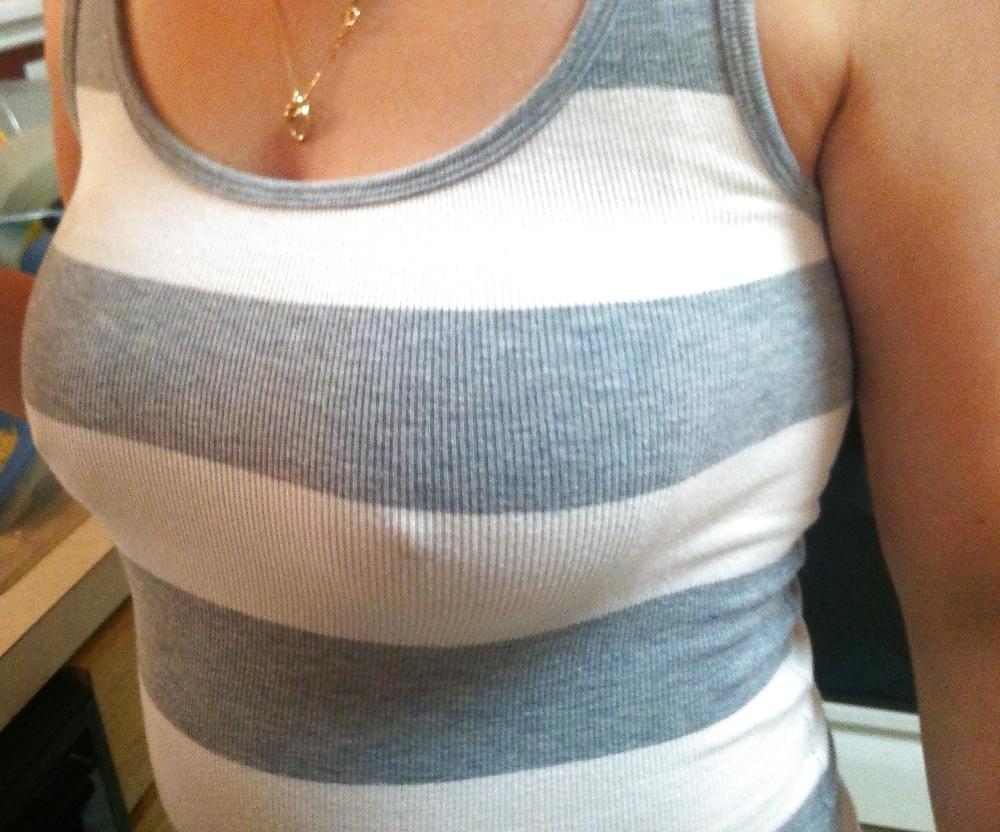 4P MILF Wife Self Pics