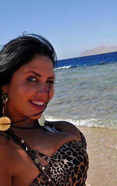 23P Busty Russian Woman 231