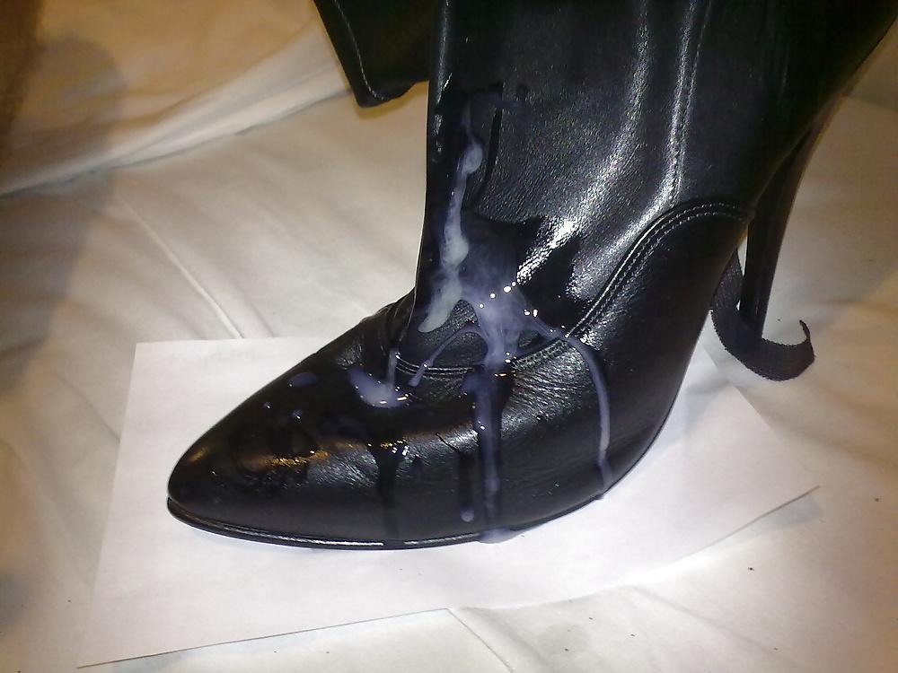 18P Shoe fuck