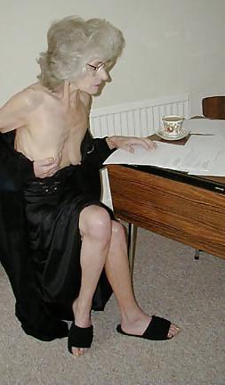 25P Mature Beauty - Torrie 7