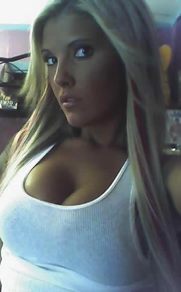 14P Hot Self-shot Titties