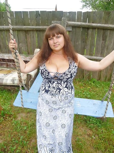 9P Busty Russian Woman 339