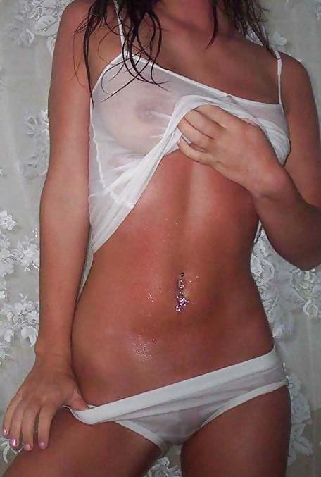 25P Wet T-shirt contest 
