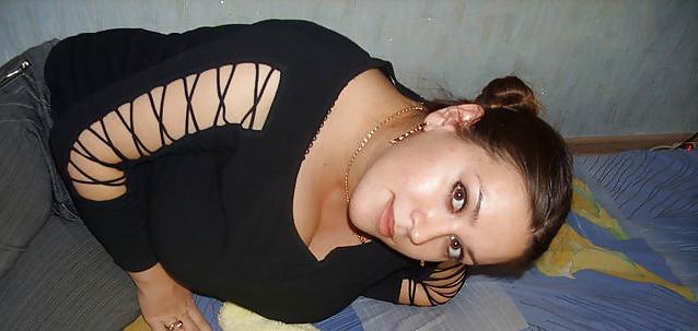 7P Busty Russian Woman 593