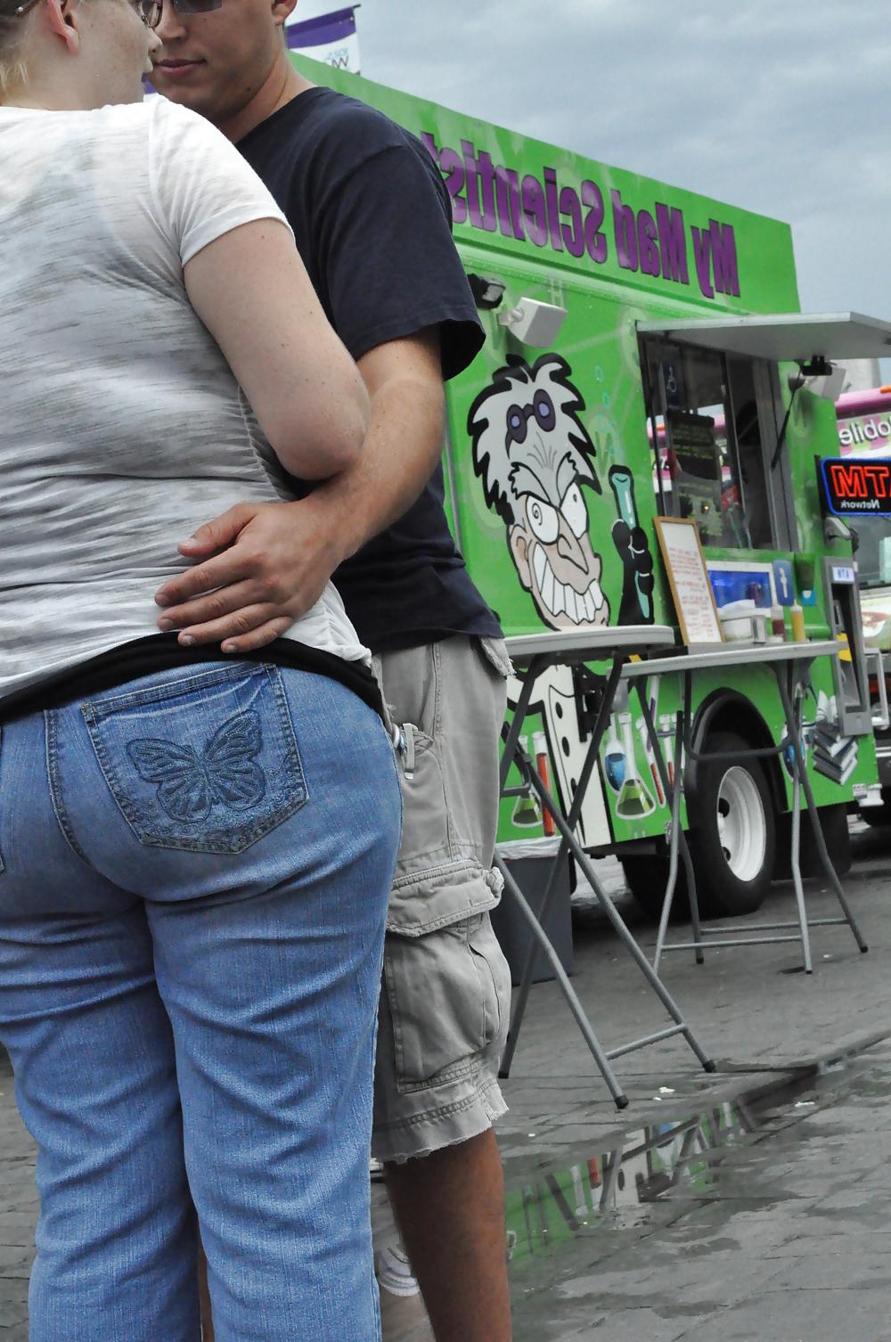 5P Großer Arsch bei der Food Truck Rally