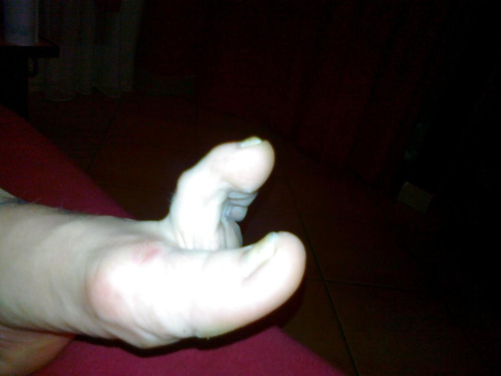 10P Karina 's Feet - Foot model spreads long flexible toes