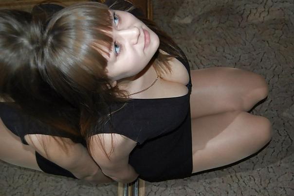 8P Busty Russian Woman 585