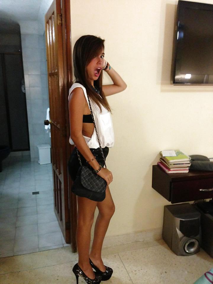 9P Colombian hot babe gorgeous latina