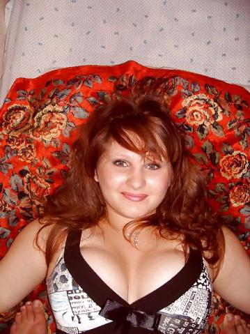 8P Busty Russian Woman 365