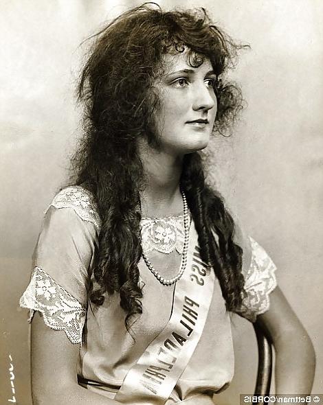 12P The Beauty of Vintage Beauty Contest (non nude)