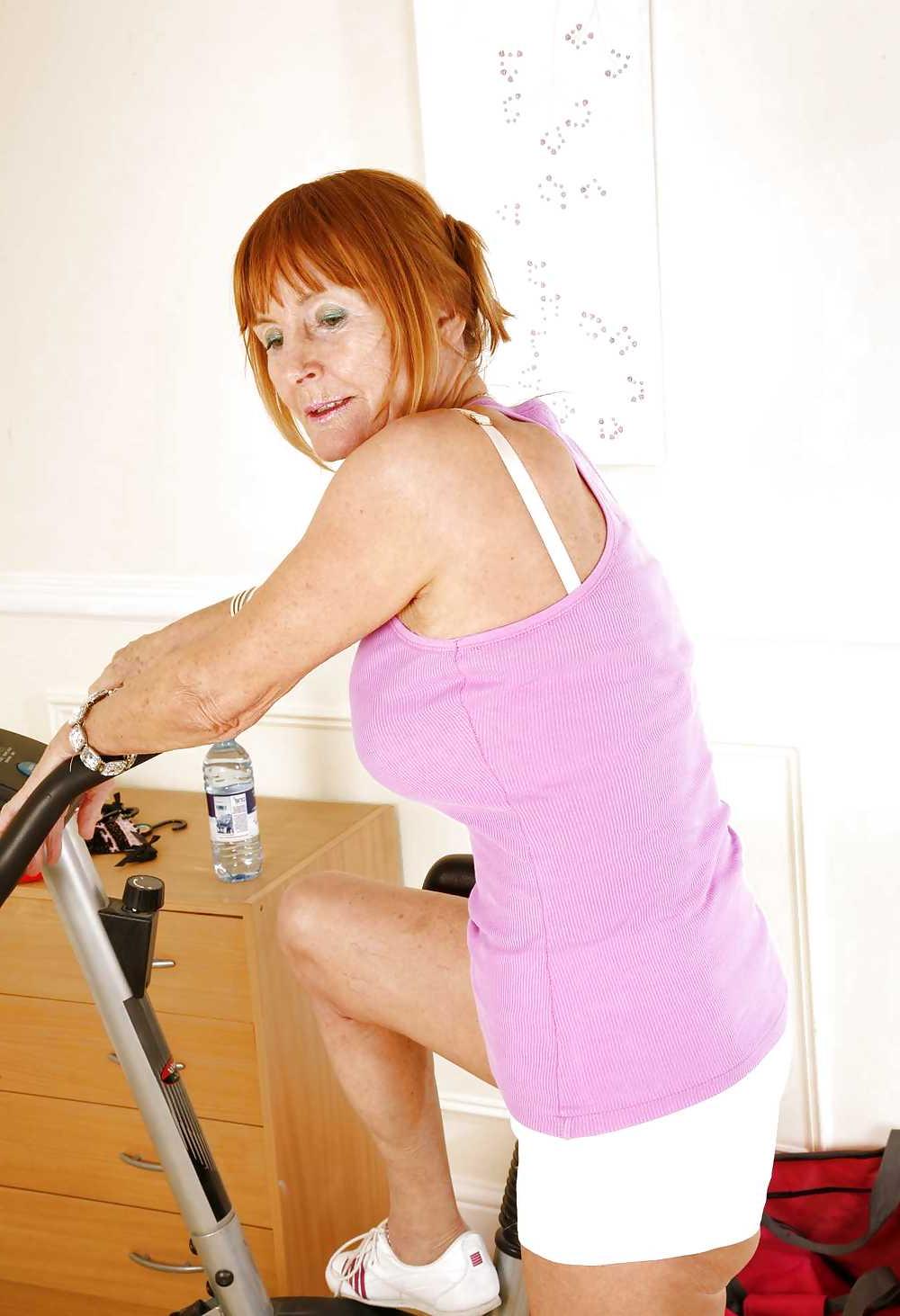 25P Mature Beauty - Joanna 3