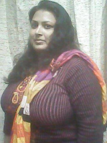 25P Desi Candid...