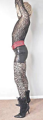 25P Leg Teasing & Self Anal Penetration