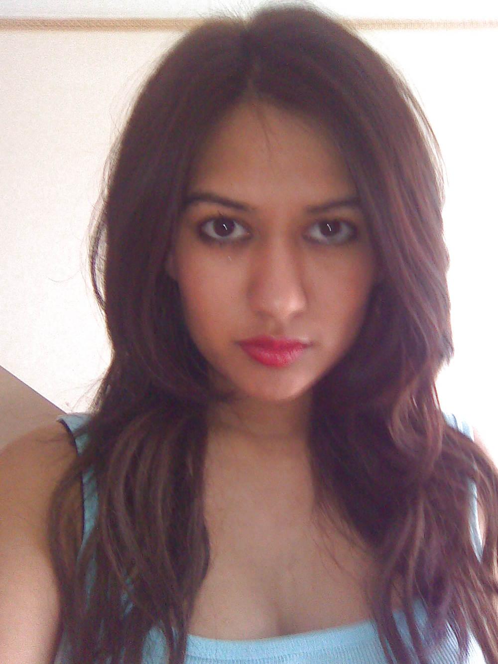 12P Hot muslim uni  slut from london 1