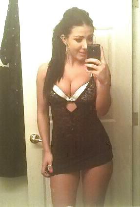 25P Self shot hotties No 39