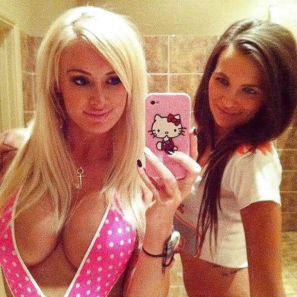25P Self shot hotties No 39
