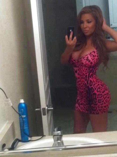 25P Self shot hotties No 39