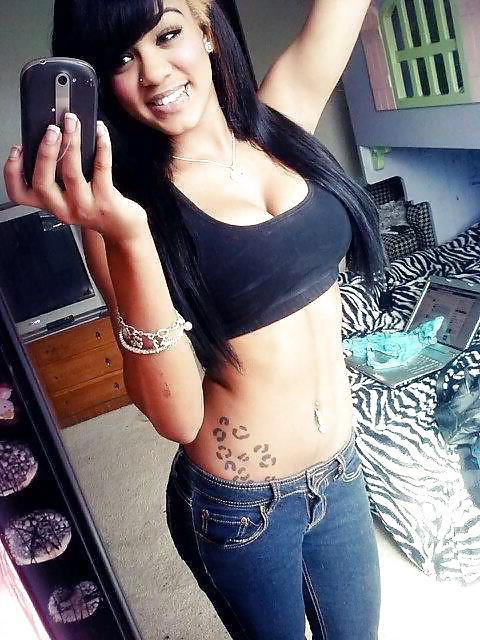 25P Self shot hotties No 39
