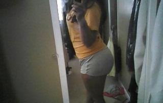 25P Nice Round Ass on Her