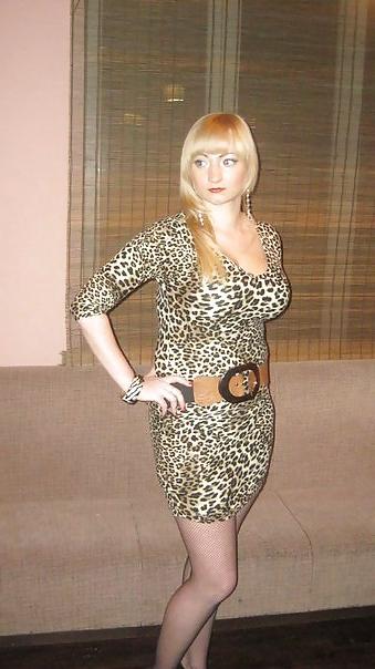 14P Busty Russian Woman 222