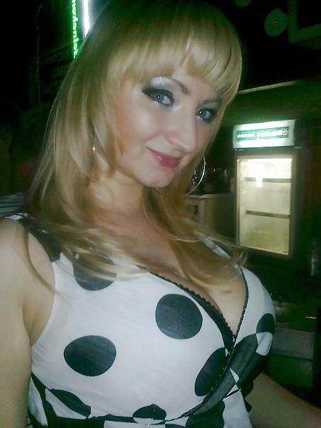 14P Busty Russian Woman 222