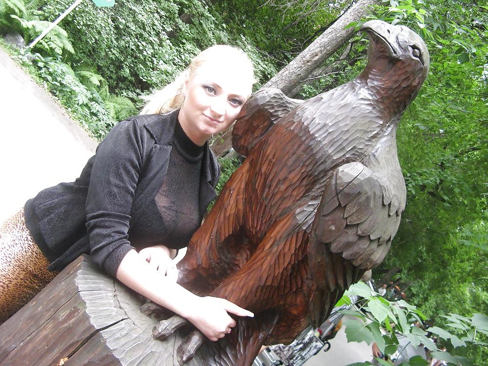 14P Busty Russian Woman 222