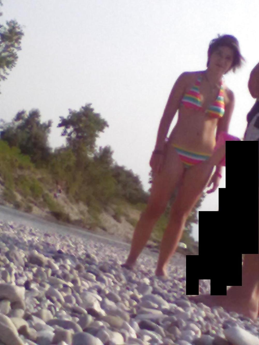 6P Sexy girl at the beach