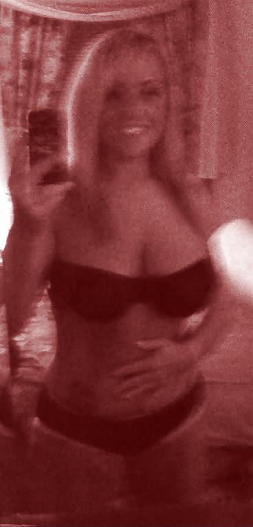 20P Blonde MILF Self Shots