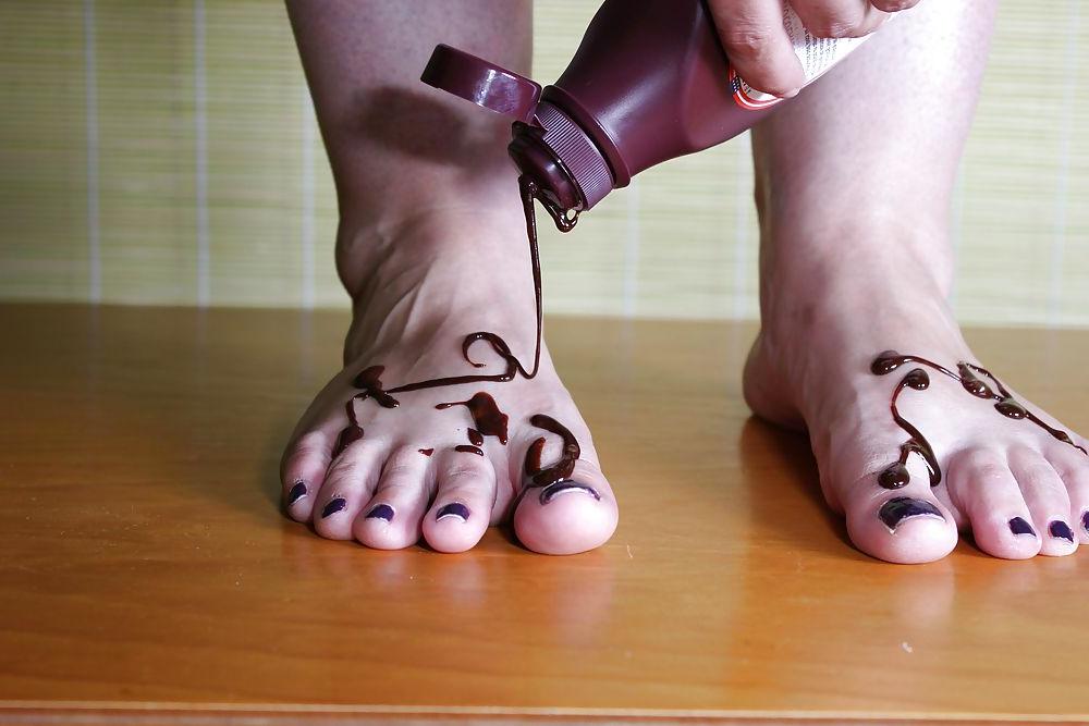 10P Feet and Food - Piedi e cibo