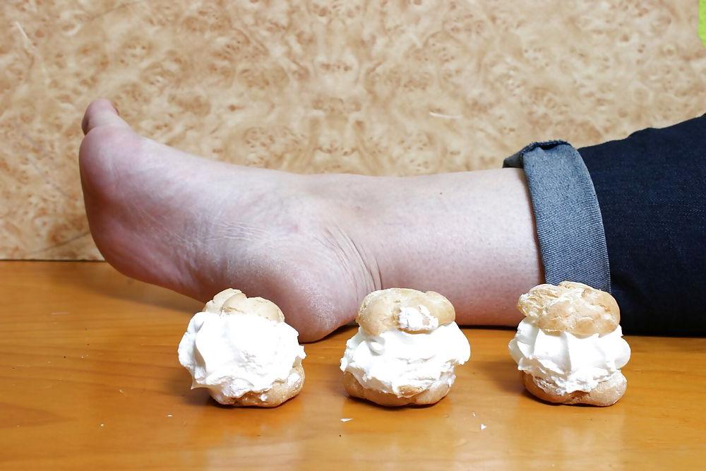 10P Feet and Food - Piedi e cibo
