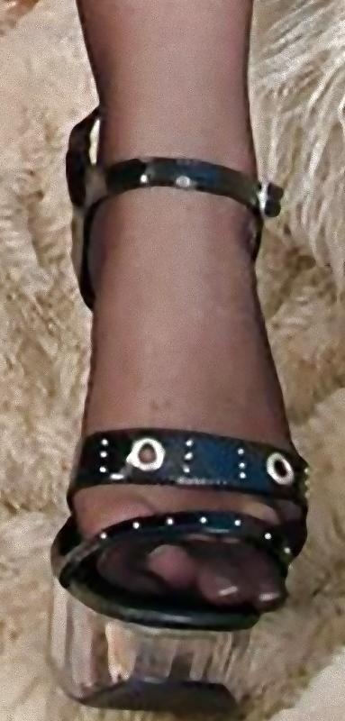 25P Black stockings & foot gallery (hot)