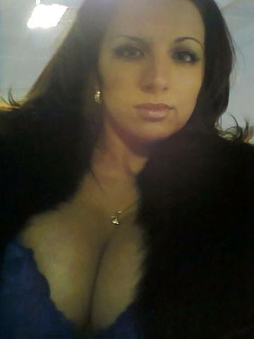 20P Busty Russian Woman 363