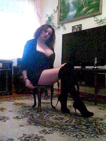 20P Busty Russian Woman 363