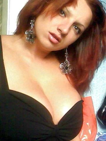 20P Busty Russian Woman 363
