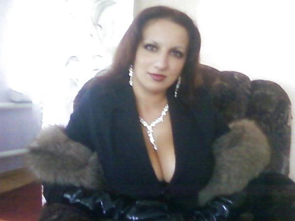 20P Busty Russian Woman 363