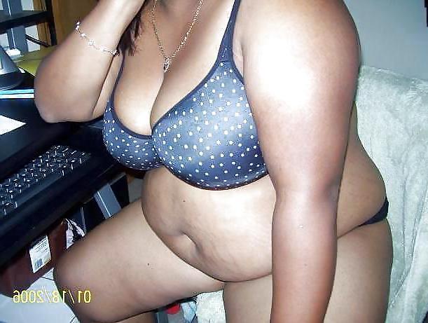 14P Desi Milktank Aunts