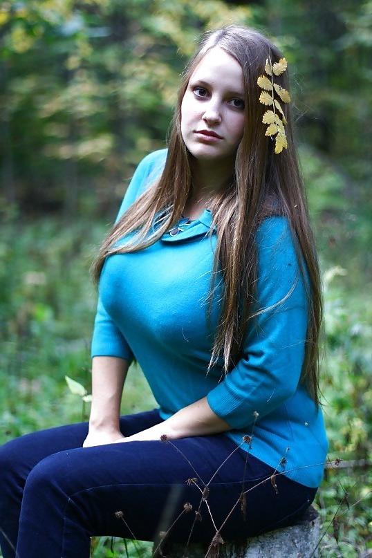 10P Busty Russian Woman 20