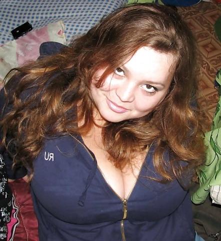 10P Busty Russian Woman 459