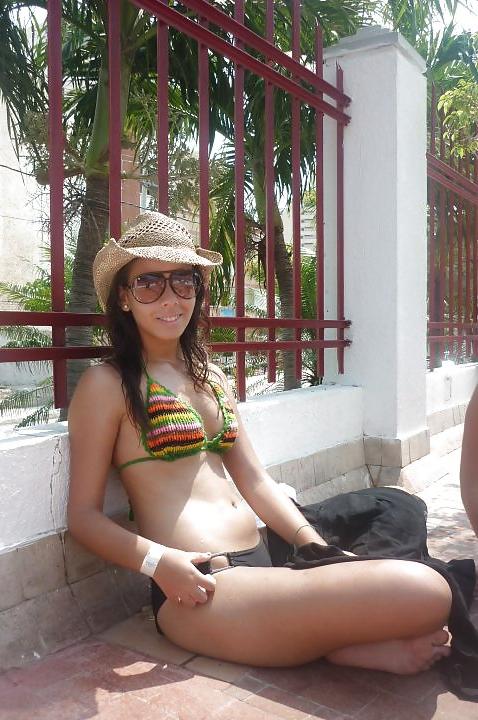 25P Colombian girls hot latina mix