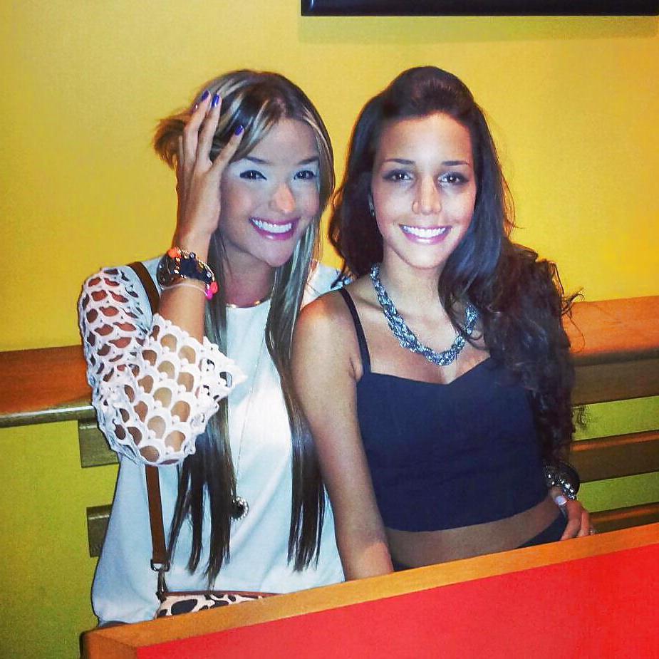 25P Colombian girls hot latina mix