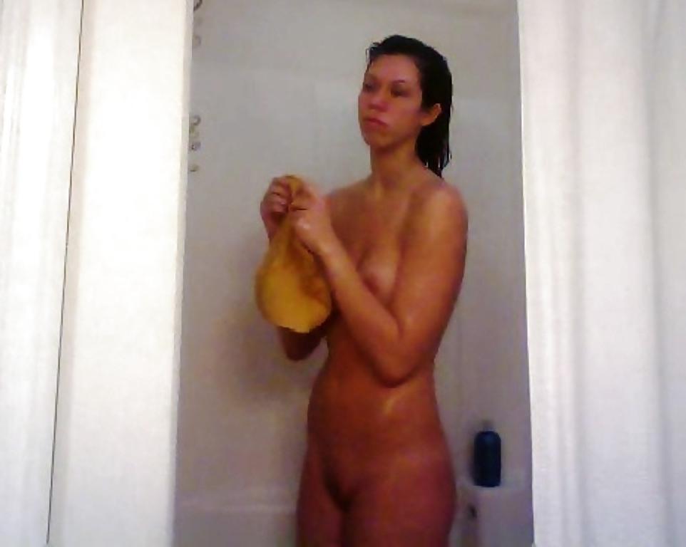 19P Naked nude gf's & wives is urs on bare for the guys to see?