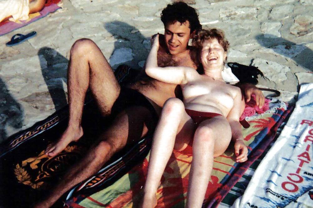 25P The beach 86