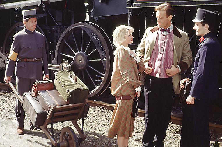 22P Rocco fucking hot blonde on veteran train