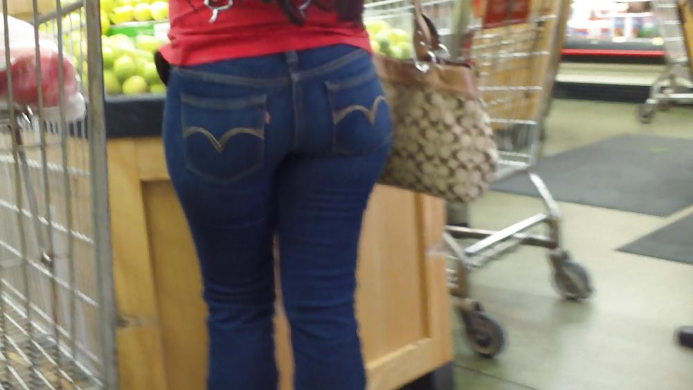 18P Nice big juicy sexy teen ass & butt in blue jeans