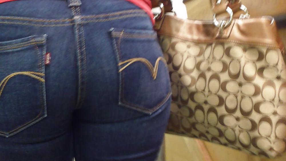 18P Nice big juicy sexy teen ass & butt in blue jeans