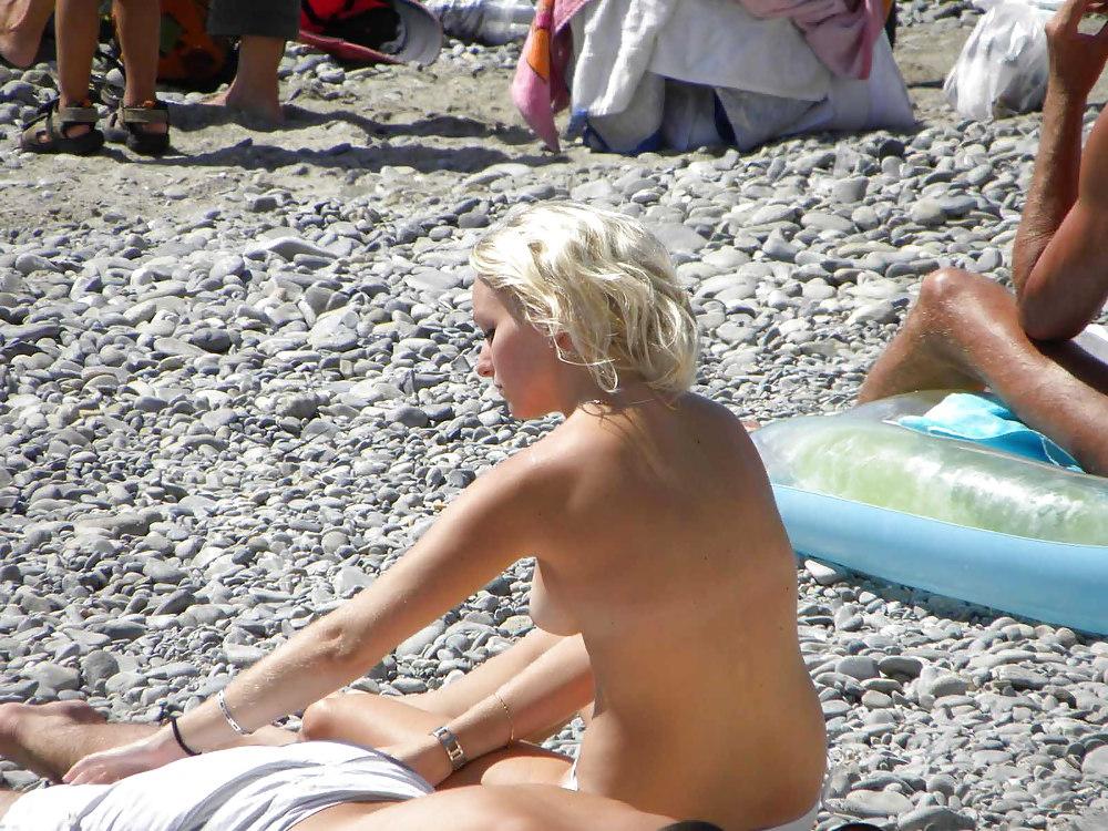 25P The beach 92