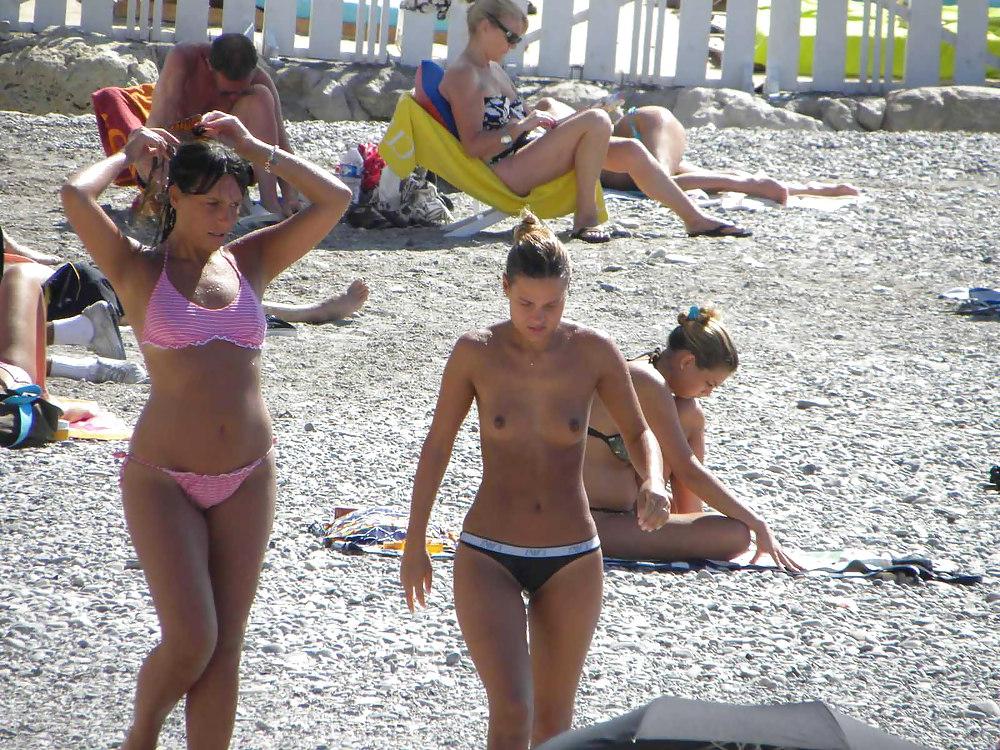 25P The beach 92